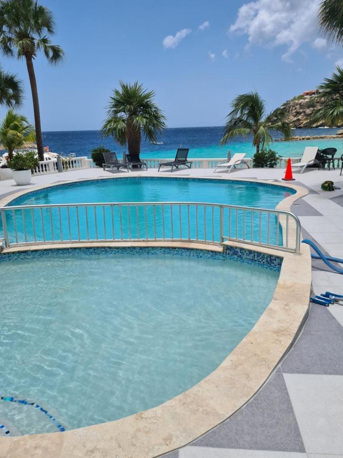Blue Emerald On Blue Bay Beach Exterior photo